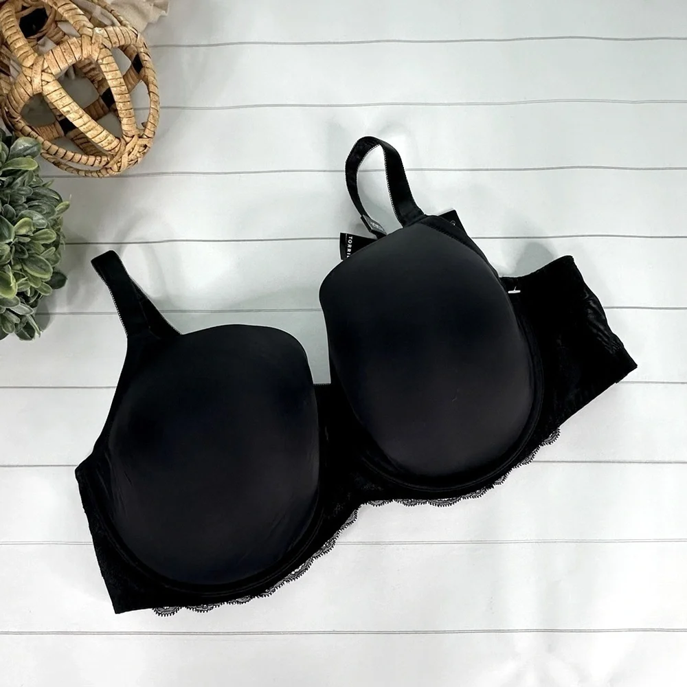 Torrid Curve Lightly Lined T~Shirt Bra in Black Size 46D
